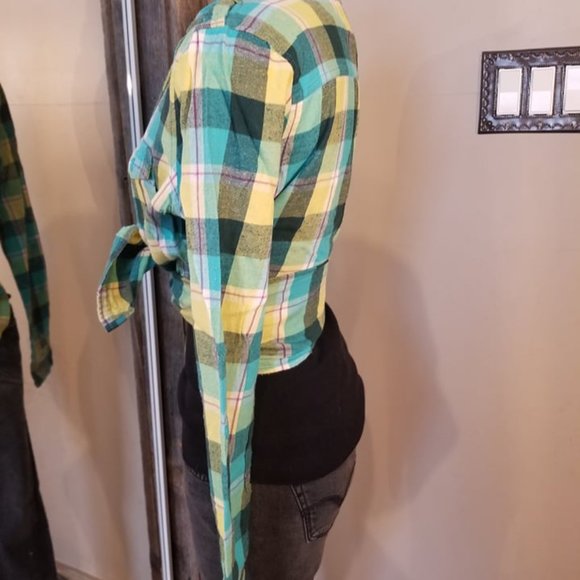 Women's Aeropostale Plaid Button Down Flanner Shirt - Picture 3 of 6